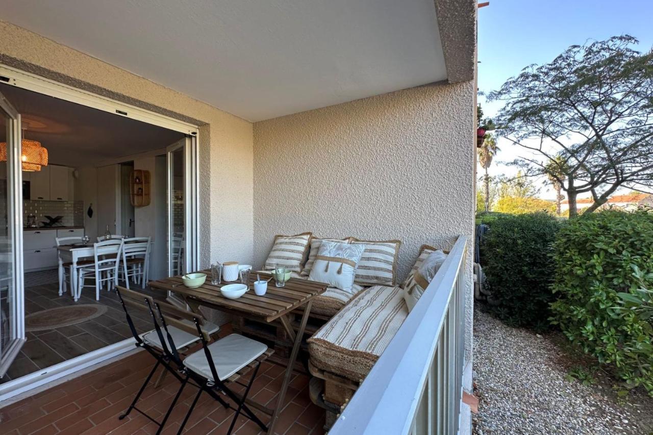Very Cosy Apartment At 200 M From The Beaches La Londe-les-Maures Exterior foto